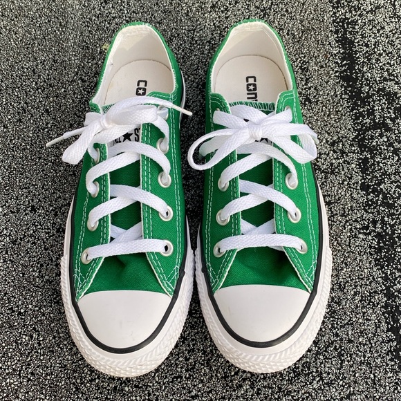 Converse Chuck Taylor Green Low Top Sneakers- Women’s 6 NIB - Picture 3 of 11